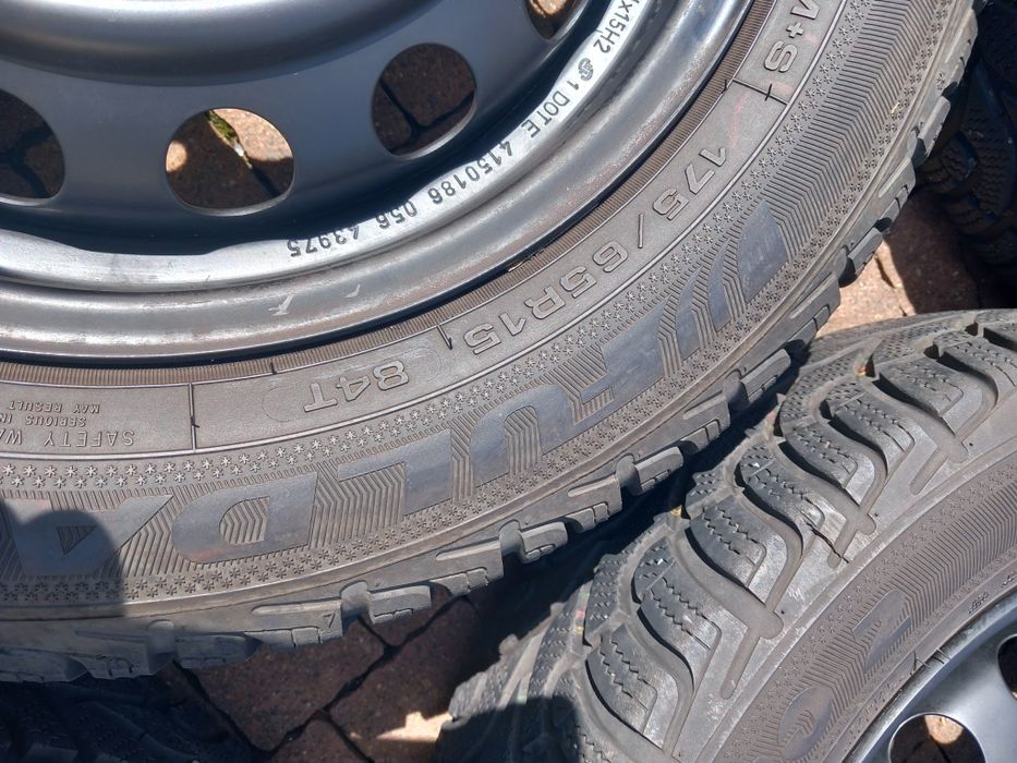 Toyota Yaris opony zimowe.