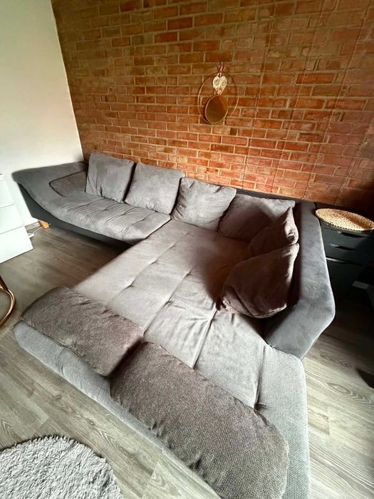 Duża sofa. Kształt litery L