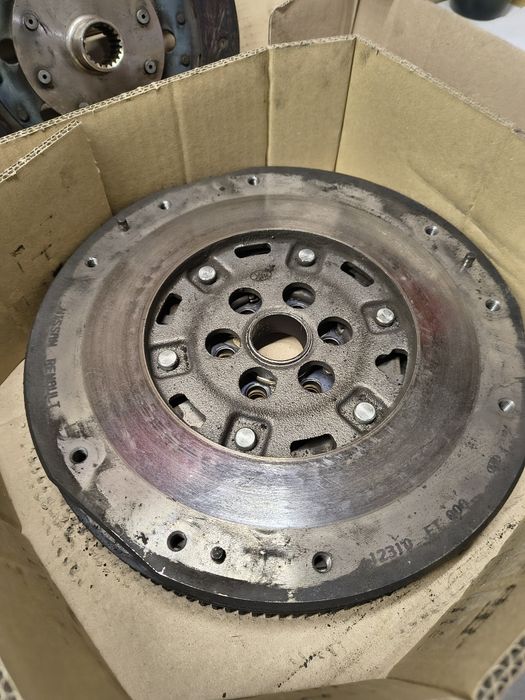 Koło dwumasowe + sprzęgło Nissan, Laguna 2,0 140KM benzyna