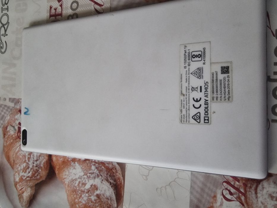 Планшет Lonovo tab звонящий. Сим.