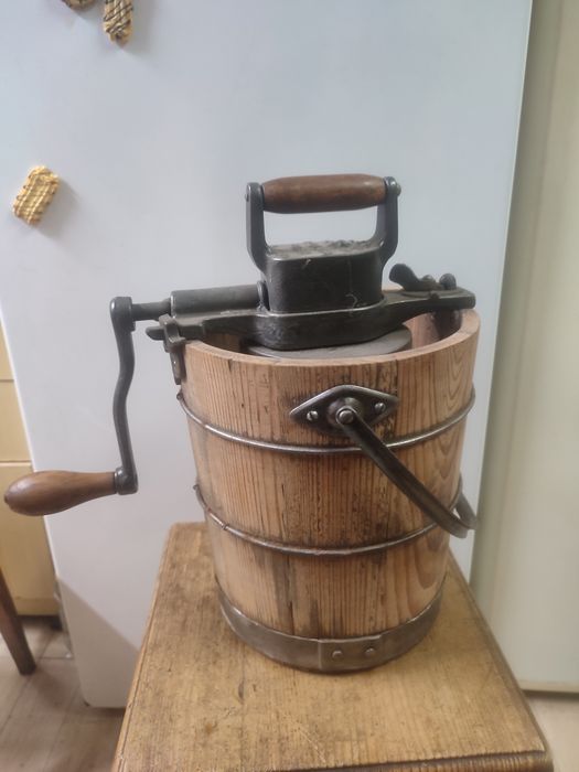 Stara maszyna Husqvarna