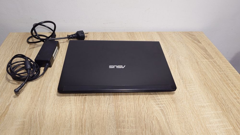 Asus Ul30jt laptop notebook windows 10 pro nowa bateria