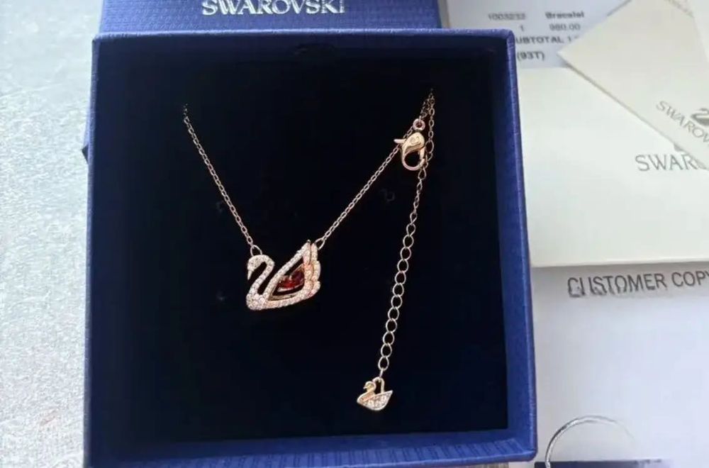 Кулон Swarovski swan