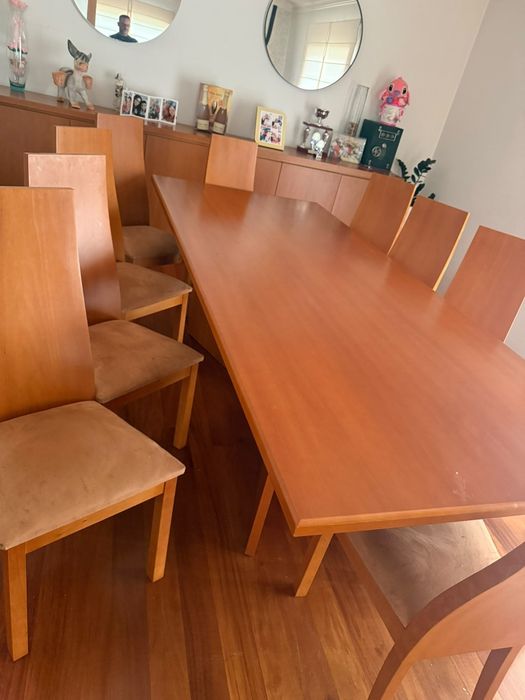 Sala de jantar completa