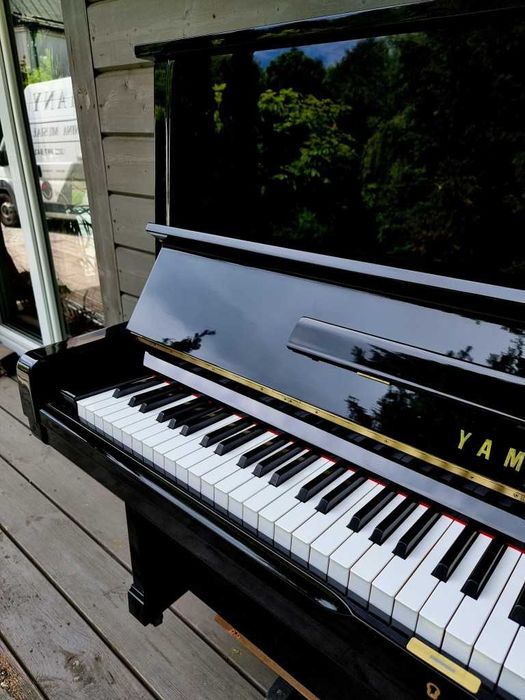 Pianino YAMAHA U2 127cm 1975r CZARNY POŁYSK