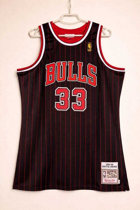 Майки Chicago Bulls. Скотті Піппен та Деніс Родман