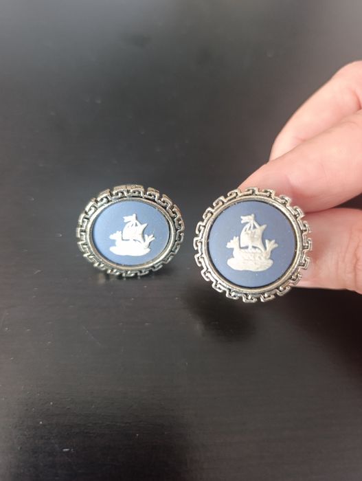 Botões de punho pedras