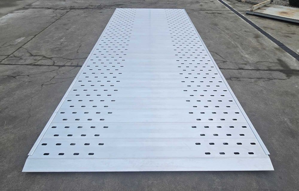 Platforma ALU 5300x2100mm deski + obrzeże Laweta Najazd Cert. VDI 2700