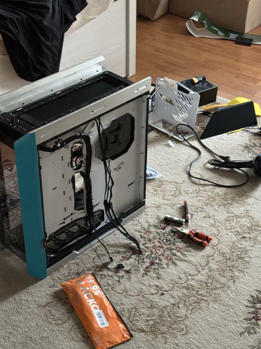 ASUS ROG White Edition Custom Black & Turquoise