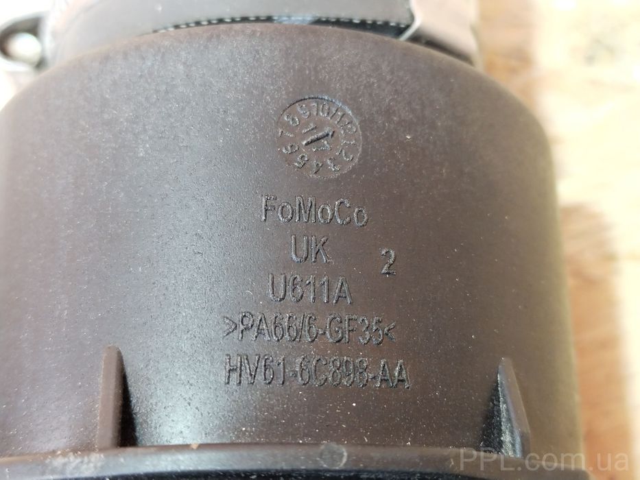 Ford Kuga II Mk2 12- Focus III Mk3 Патрубок интеркулера F1B1-6C750-AC