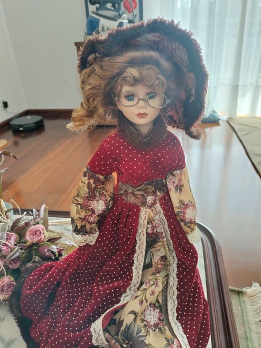 Bonecas de porcelana