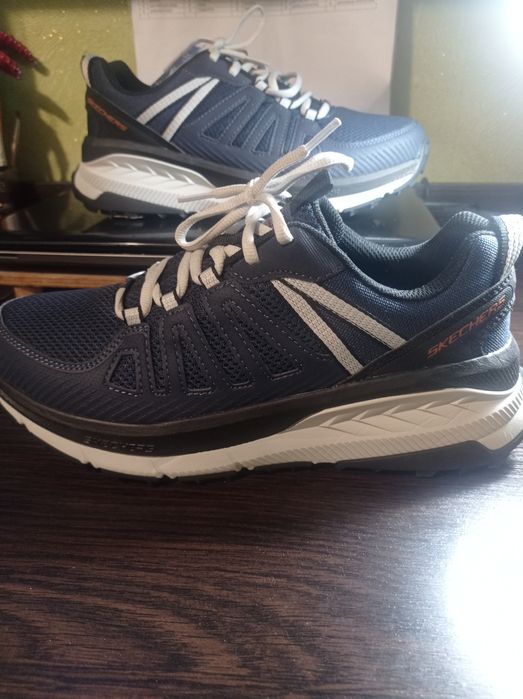 Кросівки Skechers оригінальні 42 розмір