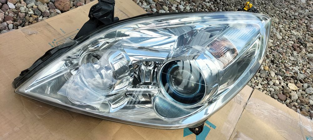 Lampa przód lewa Xenon skrętny jasny Vectra c signum lift Europa