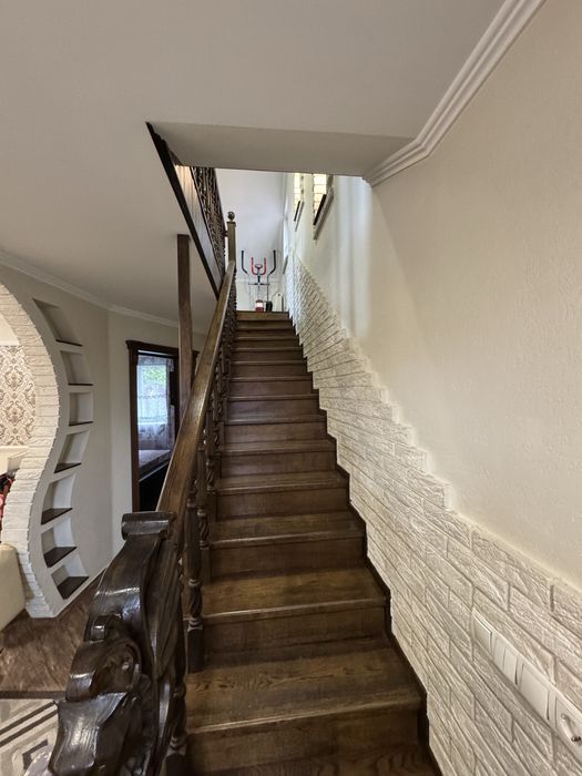 Продаж 4-кім будинку центр р-н Шкільної/спільний заїзд!