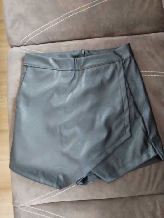 Czarne skórzane spódnico-spodnie rozmiar S