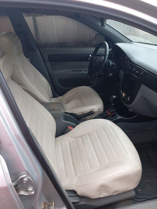 Продам авто на увереном ходу газ бензин