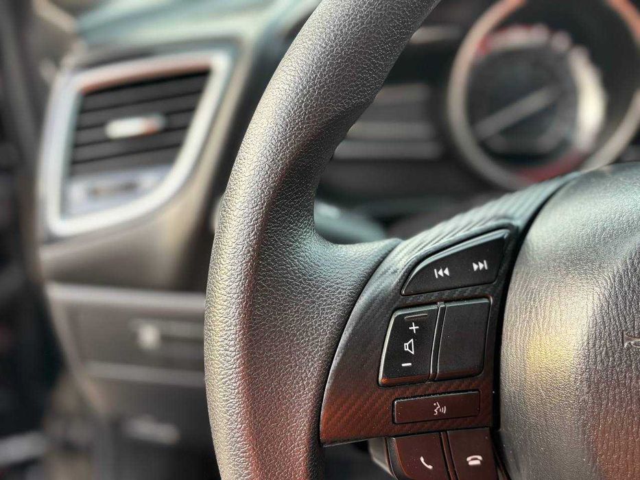 Mazda 3 SkyActiv 2014 року