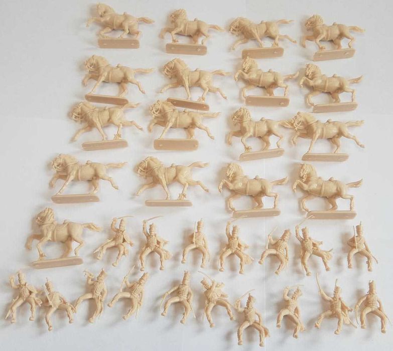 ITALERI 6008 - żołnierzyki figurki Husarzy Francuscy Napoleonic - kompletne