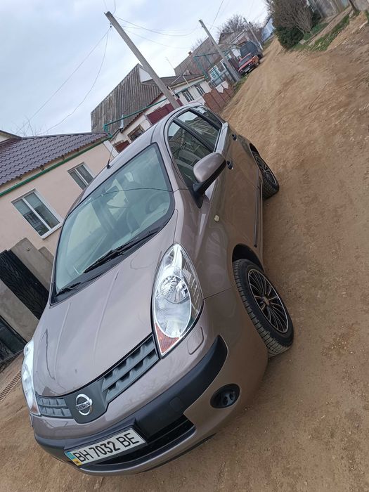 Нисан 1власниця 139тис
