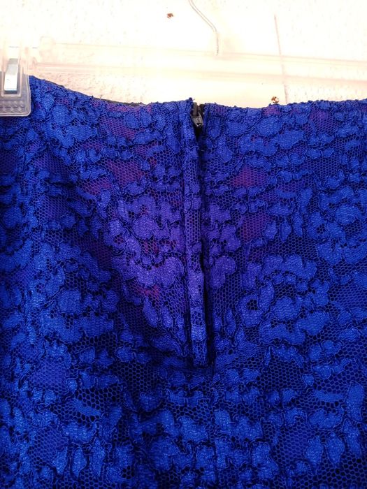 Saia renda azul forte