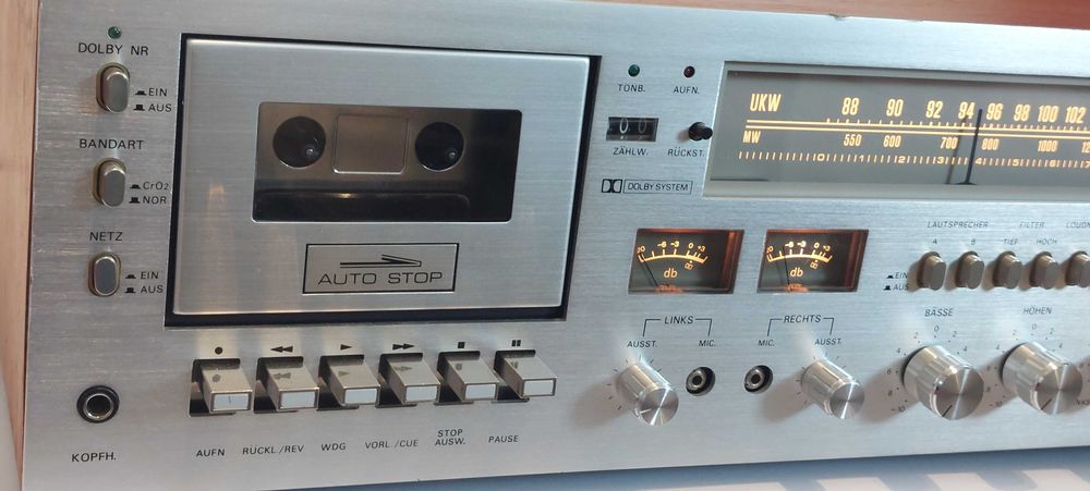 Magnetofon radio amplituner Samsung STK3400