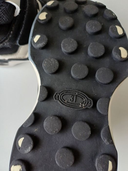 Продам зимові ботінки на хлопчика 31розмір