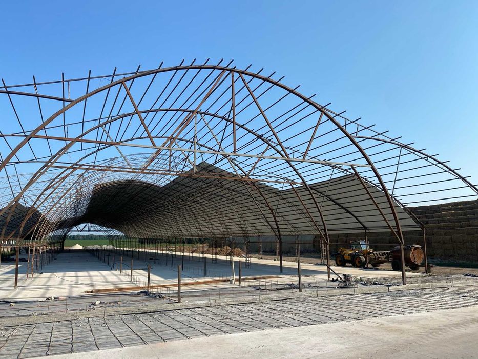 Будівництво:Лагуни,свинарники,ангари, корівники, майданчики для вигулу