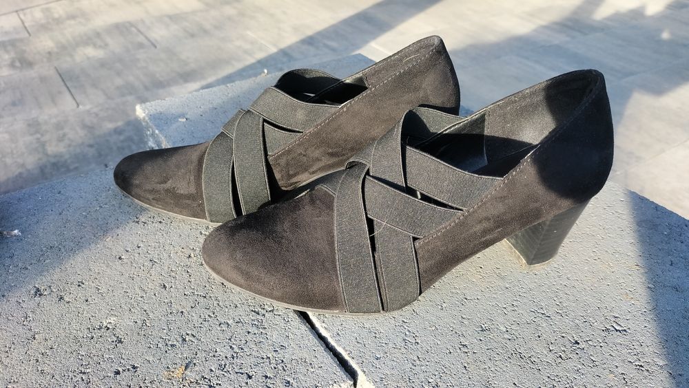 Buty rozmiar 37 stan bardzo dobry