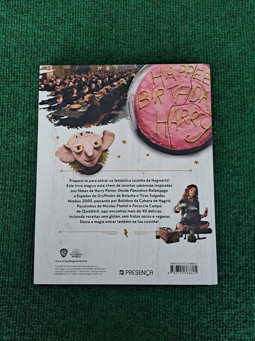 Na Cozinha de Hogwarts - Livro de Receitas Oficial - Harry Potter