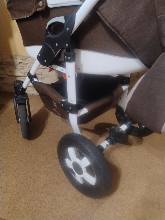 Детская коляска Victoria Gold- люлька