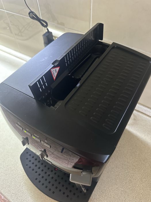 Кофемашина Delonghi CAFFE CORTINA