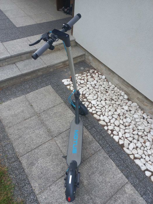 Hulajnoga Motus Scooty 10 lite