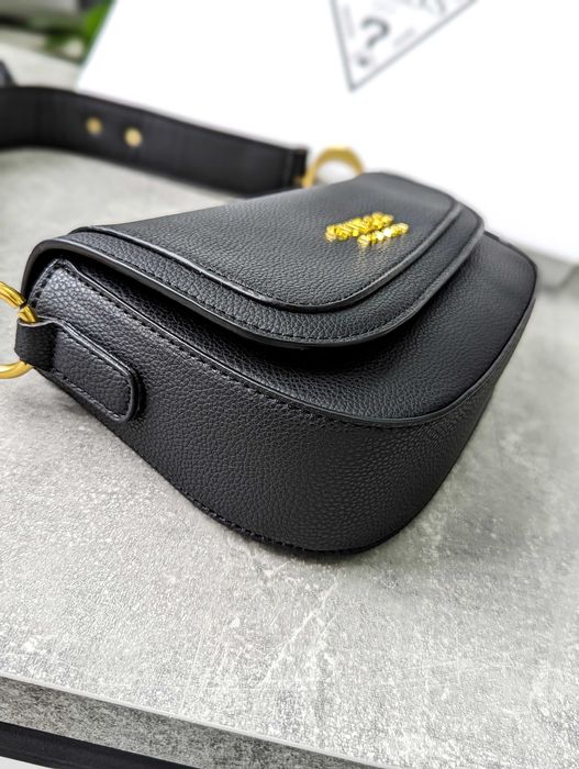 Сумка женская Guess dream седло через плечо Гесс