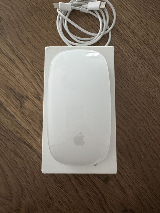Magic Mouse da Apple em excelente estado.