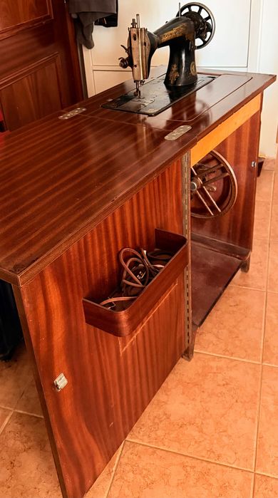 Maquina de Costura Singer