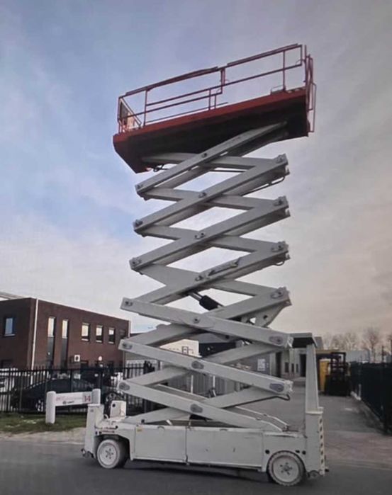 Plataforma elevatória 22m
