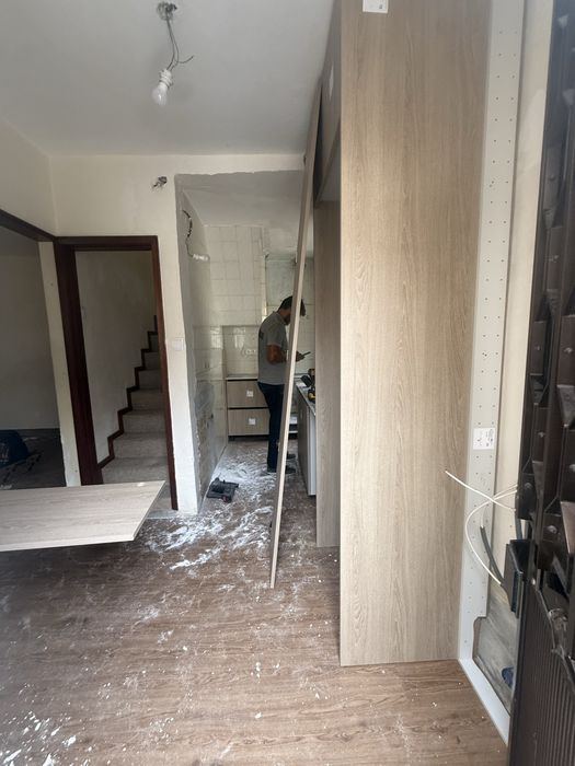 Arrenda-se MOBILIADA e cozinha equipada  Casa T2 — FOTOS ANTIGAS. MORADIA TOTALMENTE RENOVADA E MOBILADA.Centro Histórico do Porto (zona da Batalha)