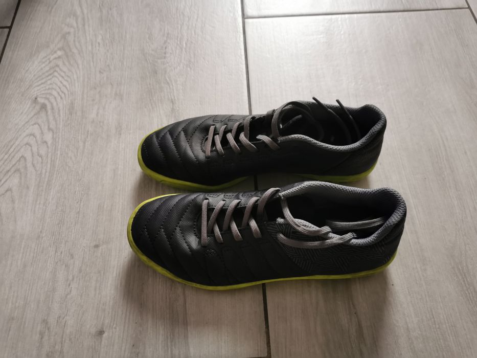 Buty sportowe halówki Kipsta Decathlon r. 36