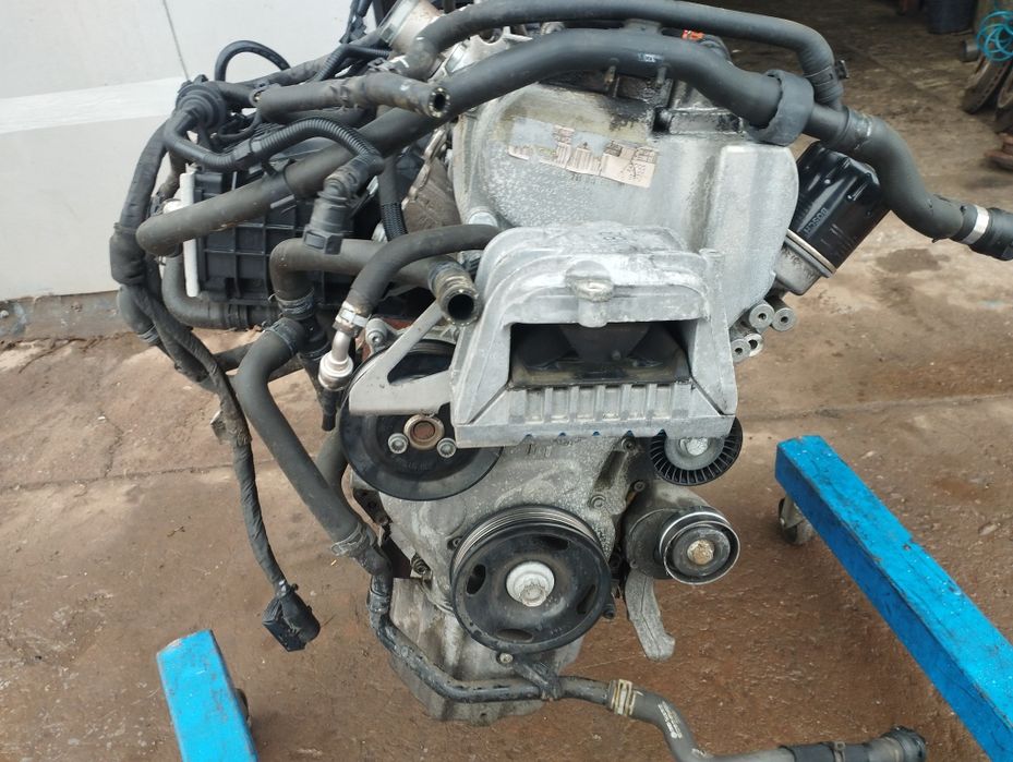 Двигатель 1.4 CAXA (CAX)  Passat B6 B7 Golf Skoda