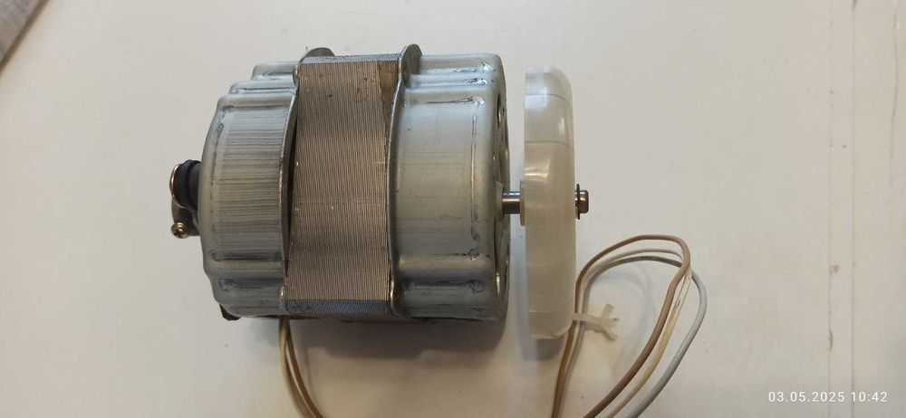 Запчасти для хлебопечки LG HB 206 CE - Двигатель