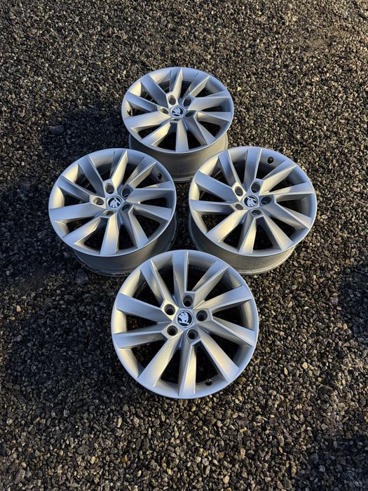 Диски R17 5.112 ET40 цо 57.1 фольц пассат гольф шкода а7 супер б ауді
