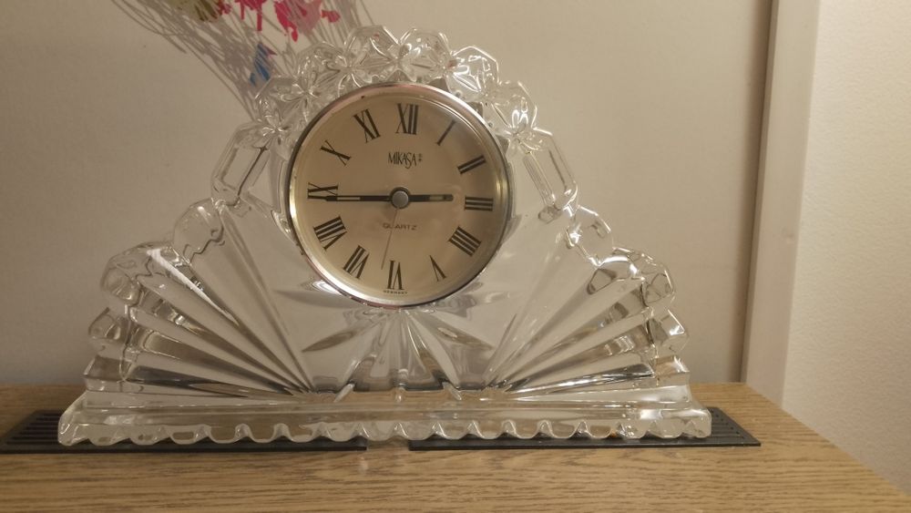 Kryształowy zegar kwarcowy mikasa