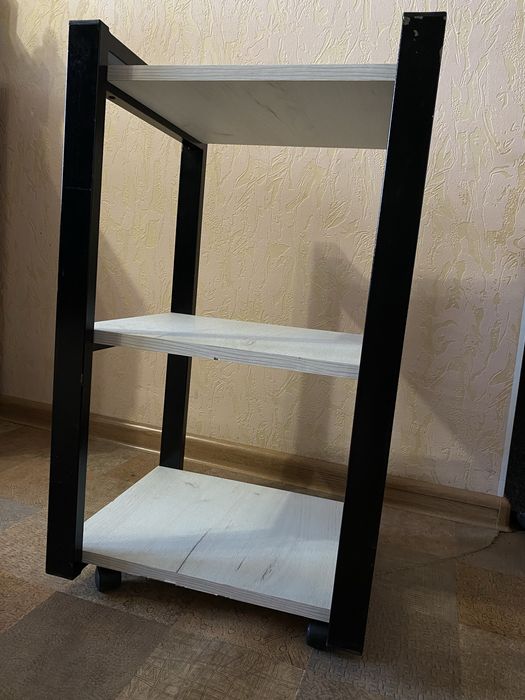 Продам етажерку