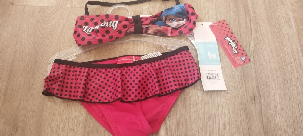 Biquínis da Minnie e lady bug novos