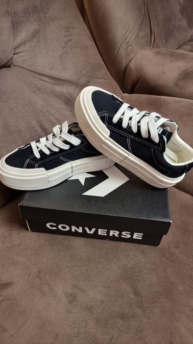 Оригінальні  жіночі  кросівки CONVERSE chuck taylor all star crulse