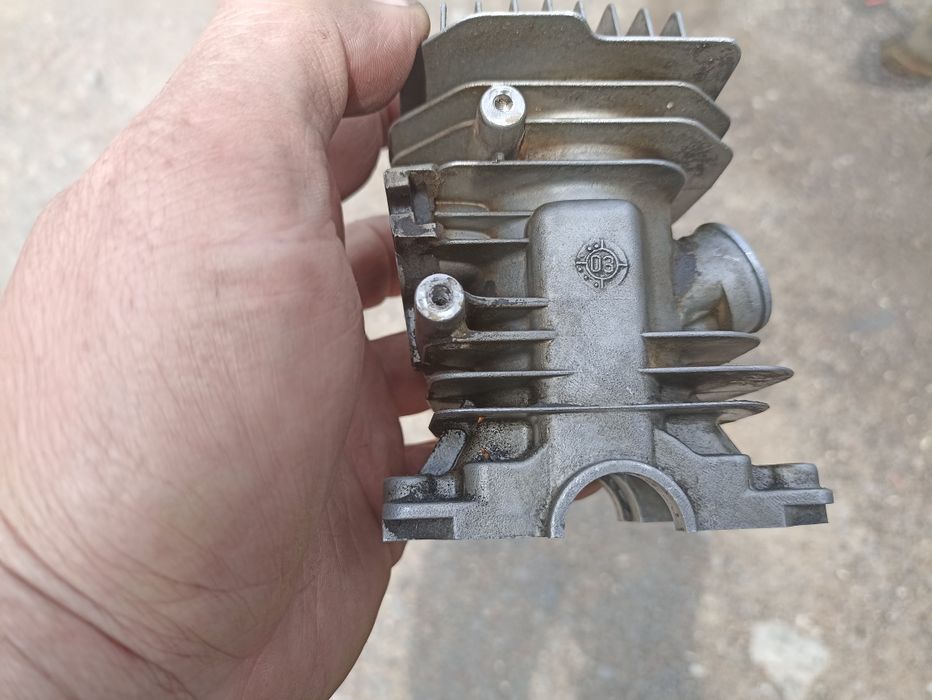 Продаються  запчастини для бензопили Олео Мак 936