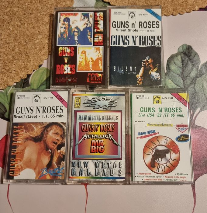 Kasety Guns' N ' Roses Gold Ballads,Metallica Mr. BIG, Live USA '89 ..