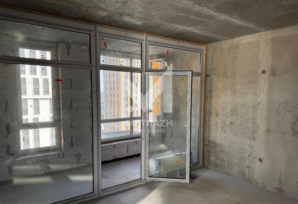 Apartment in Kyiv, Pyrohiv - View 2
