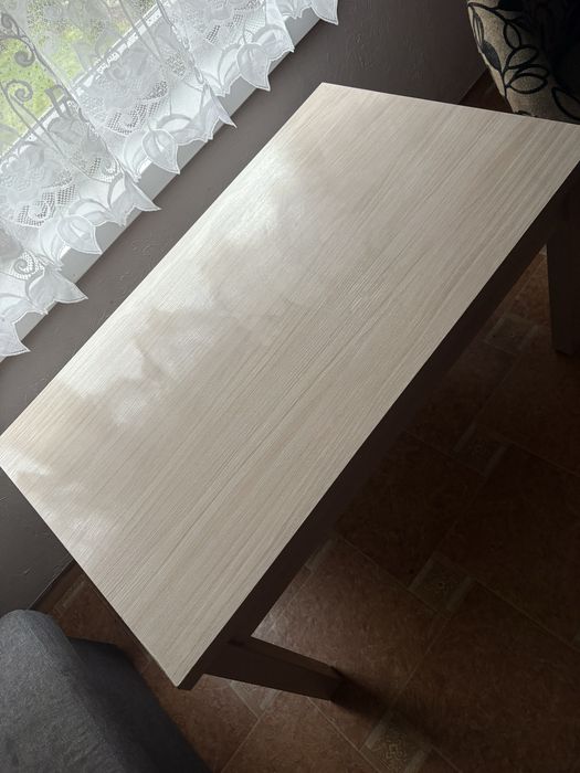 Stol drewniany……..