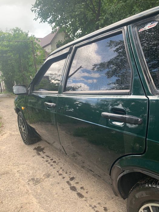 Автомобіль ВАЗ 21099